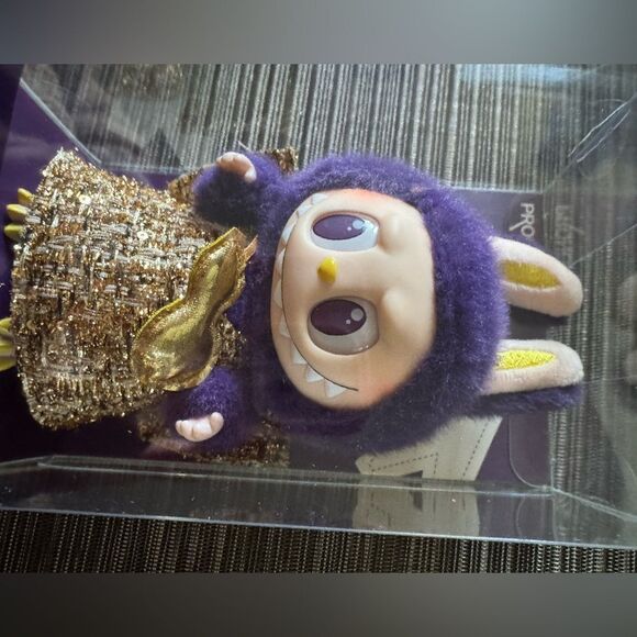 LABUBU * PRONOUNCE - WINGS OF FORTUNE Vinyl Plush Hanging Card - Picture 10 of 13